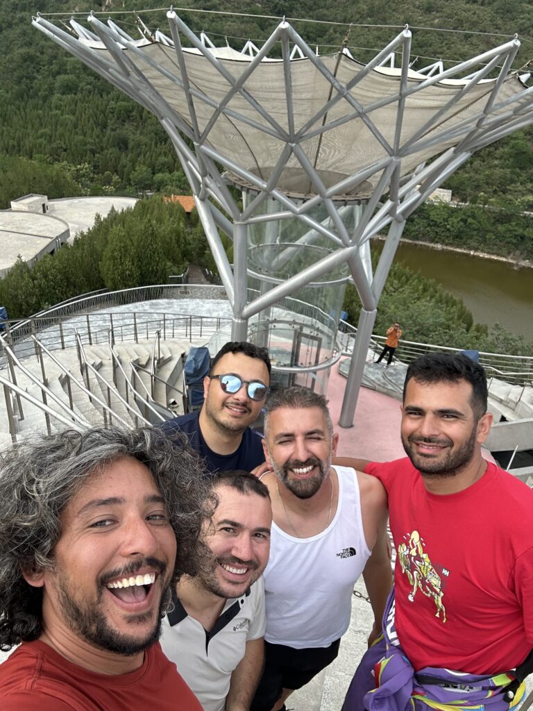Ferdi Toy, Çin 2025 – rüzgar tünelinde ekip